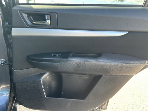Used 2013 Subaru Outback 2.5i Premium image 28
