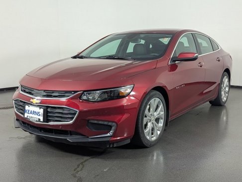 Used 2017 Chevrolet Malibu Premier w/ Driver Confidence Package image 4
