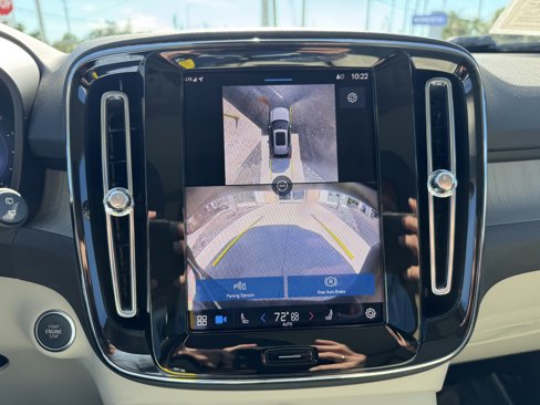 Certified 2024 Volvo XC40 B5 Plus image 22