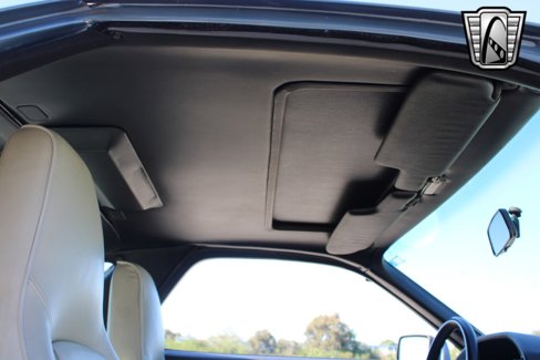 Used 1989 Porsche 928 S4 image 19