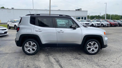 Used 2020 Jeep Renegade Limited w/ UConnect 8.4 Nav Group image 8