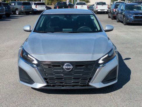 Used 2023 Nissan Altima 2.5 SV image 8