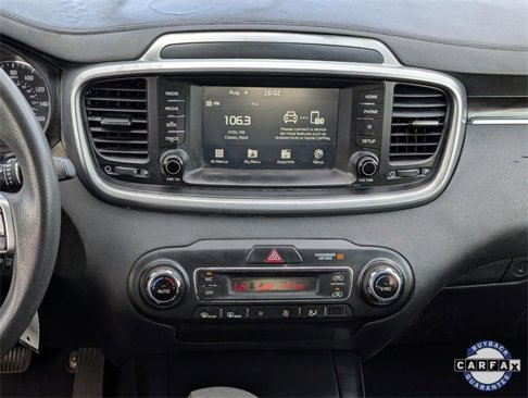 Used 2019 Kia Sorento LX image 28