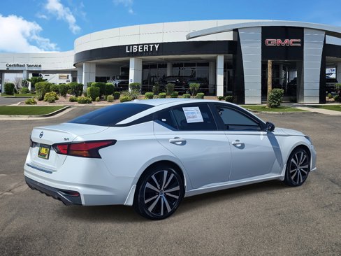 Used 2022 Nissan Altima 2.5 SR image 3