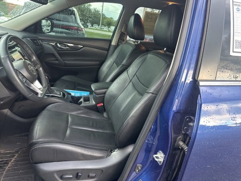 Used 2017 Nissan Rogue SL w/ SL Premium Package image 17