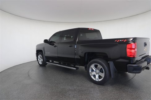 Used 2018 Chevrolet Silverado 1500 Custom image 11
