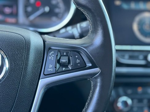 Used 2020 Buick Encore Preferred image 7