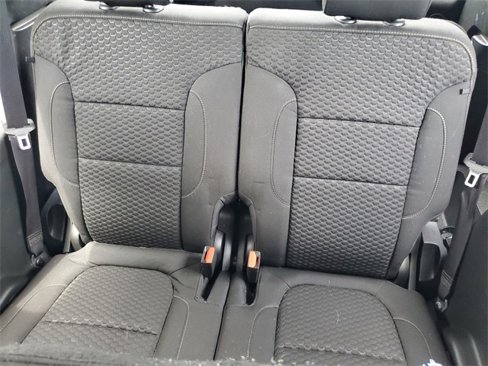 Used 2017 GMC Acadia SLE image 11