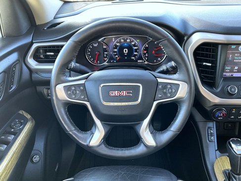 Used 2017 GMC Acadia Denali w/ Technology Package image 12