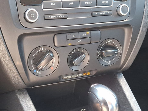 Used 2013 Volkswagen Jetta S image 18