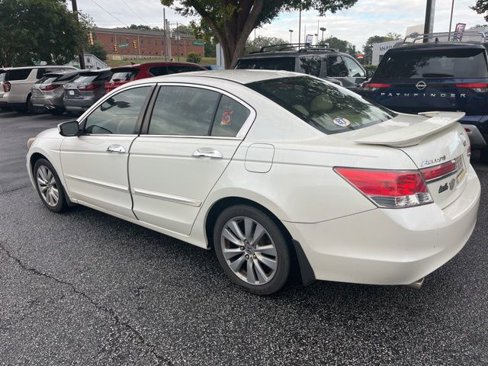 Used 2011 Honda Accord EX-L image 2