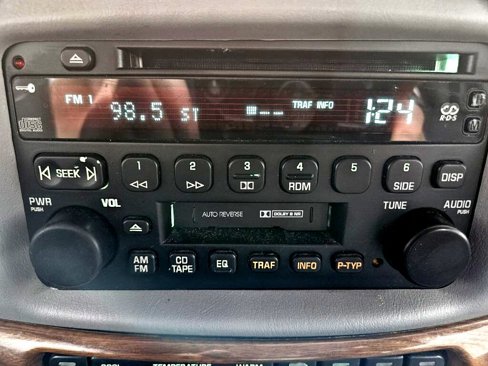 Used 2002 Buick Le Sabre Custom w/ Luxury Pkg image 21
