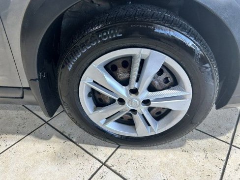 Used 2023 Nissan Kicks S image 10