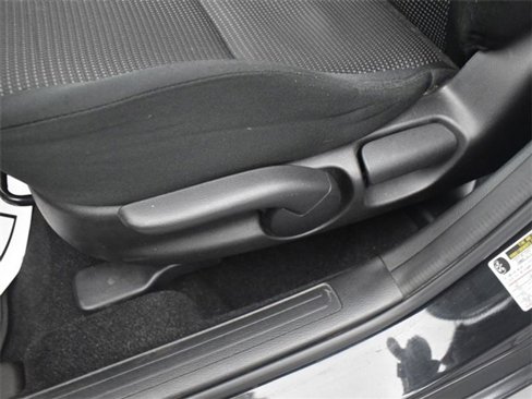 Used 2013 MAZDA MAZDA3 i Touring image 17