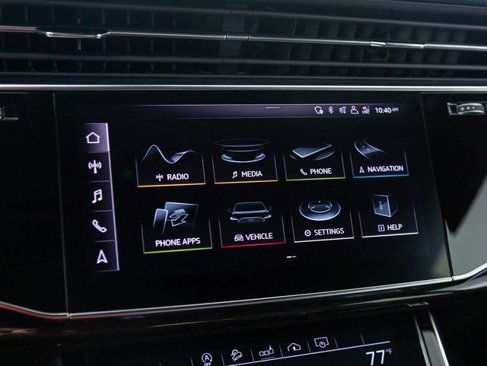 Used 2019 Audi Q8 Premium image 17