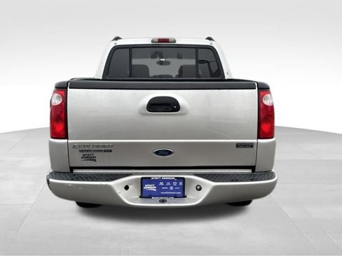 Used 2005 Ford Explorer Sport Trac XLT image 4