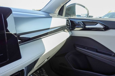New 2025 Volkswagen Taos S image 22