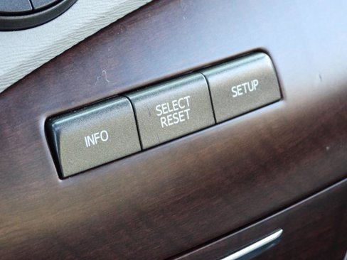 Used 2014 Toyota Sienna XLE image 51