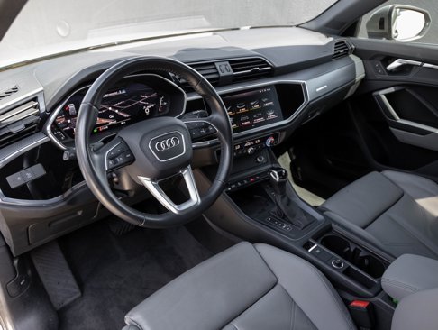 Used 2020 Audi Q3 2.0T Premium Plus w/ Premium Plus Package image 4