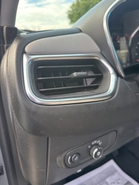 Used 2024 Chevrolet Equinox LS image 24