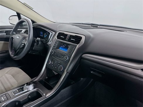 Used 2018 Ford Fusion S image 27
