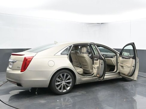 Used 2013 Cadillac XTS Luxury image 37