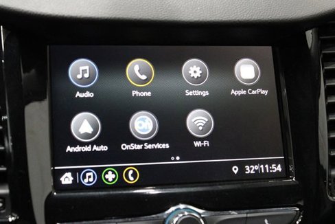 Used 2019 Chevrolet Trax LT w/ LT Convenience Package image 26