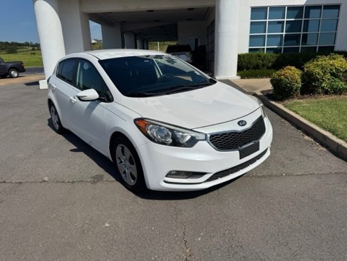Used 2016 Kia Forte LX image 2