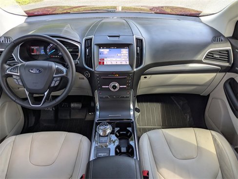 Used 2019 Ford Edge Titanium w/ Cold Weather Package image 14