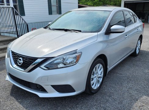 Used 2019 Nissan Sentra SV image 2