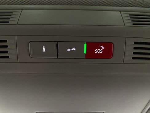 New 2025 Volkswagen Taos SE image 21