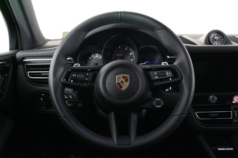 Certified 2025 Porsche Macan Turbo image 12