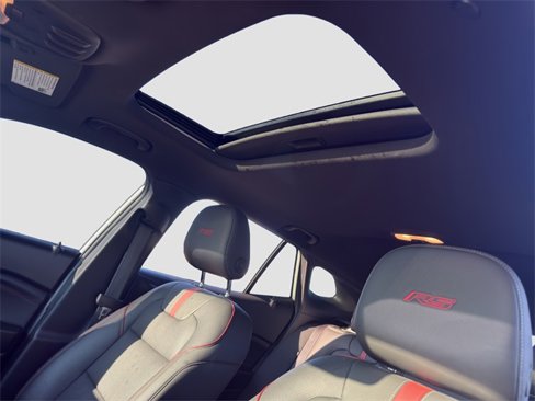 Used 2024 Chevrolet Trax RS w/ Sunroof Package image 24