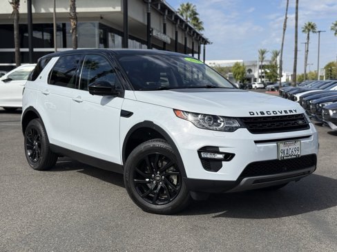 Used 2018 Land Rover Discovery Sport HSE image 1