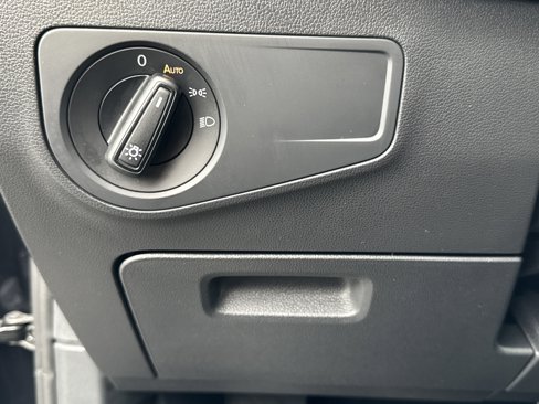 Certified 2024 Volkswagen Tiguan S image 29