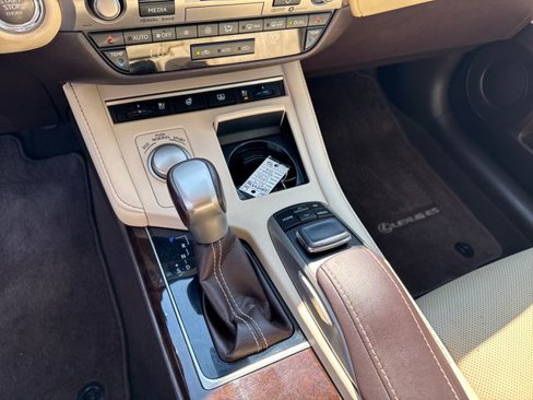 Used 2017 Lexus ES 350 w/ Luxury Package image 21