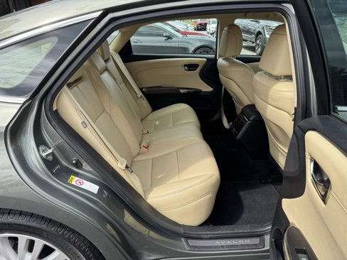 Used 2013 Toyota Avalon Limited image 11