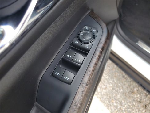 Used 2022 GMC Acadia Denali image 20