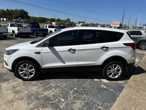 Used 2019 Ford Escape S image 5
