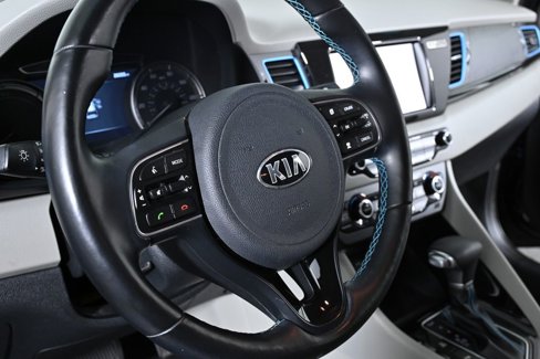 Used 2019 Kia Niro EX Premium image 13