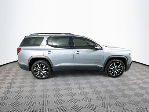 Used 2021 GMC Acadia SLT w/ Elevation Edition image 4