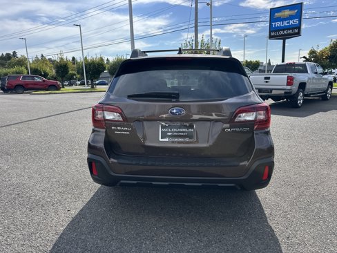 Used 2019 Subaru Outback 2.5i Premium image 4