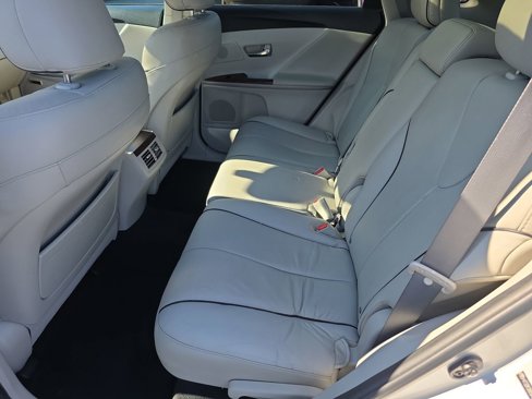 Used 2010 Toyota Venza image 11