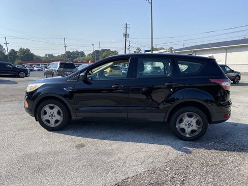Used 2017 Ford Escape S image 8