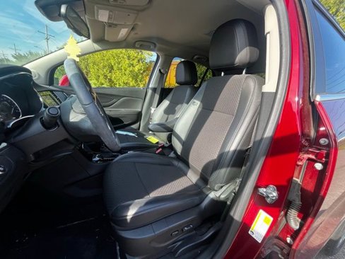 Used 2022 Buick Encore Preferred w/ Safety Package image 14