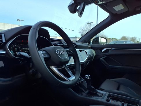 New 2025 Audi Q3 2.0T Premium image 7