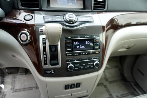 Used 2012 Nissan Quest SL w/ Bose Pkg image 17