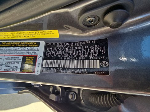 Used 2014 Toyota Camry SE image 18