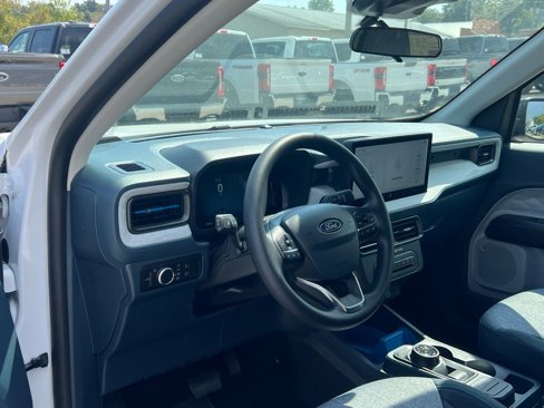 New 2025 Ford Maverick XLT image 12