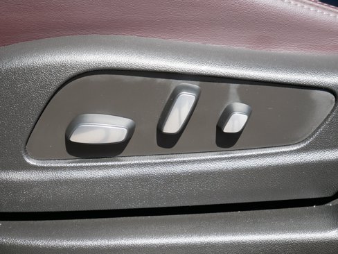 Certified 2024 Cadillac XT6 Premium Luxury w/ Technology Package image 7